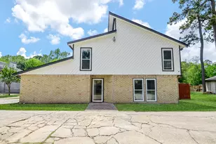 17823 S Cypress Villas Dr, Spring, TX 77379 - Photo 2
