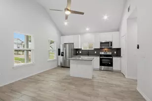 16902 Balmoral, Montgomery, TX 77316 - Photo 6
