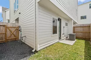 10610 Cascade Ledge Ln, Houston, TX 77025 - Photo 2