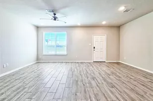8002 Scanlan Trce, Missouri City, TX 77459 - Photo 4