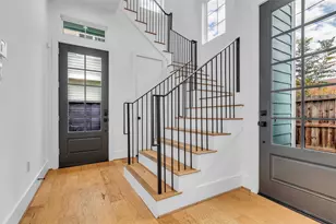 204 Burr St, Houston, TX 77011 - Photo 4