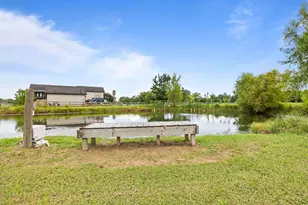 7902 S Redfish Dr, Hitchcock, TX 77563 - Photo 44