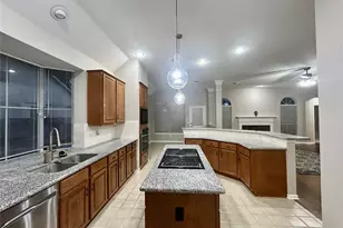 16807 Laguna Springs Dr, Houston, TX 77095 - Photo 14