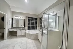 16807 Laguna Springs Dr, Houston, TX 77095 - Photo 34