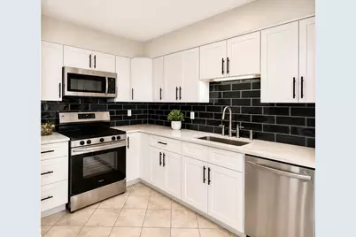 6106 W Airport Boulevard #18, Houston, TX 77035 - Photo 1
