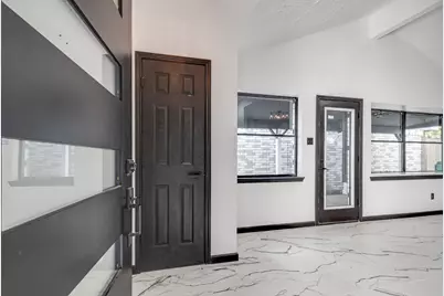 30 Crestbriar Court, Baytown, TX 77521 - Photo 4