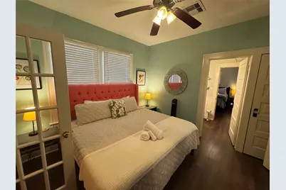 4419 Avenue Q 1/2, Galveston, TX 77550 - Photo 28