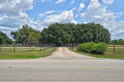 20510 Kickapoo Road, Waller, TX 77484 - Photo 2