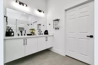 4909 Higgins Street #A/B, Houston, TX 77033 - Photo 34