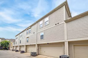 1138 W 25th St, Houston, TX 77008 - Photo 12