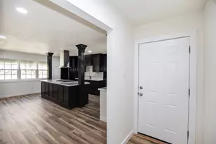 4906 Gardenia Trail, Pasadena, TX 77505 - Photo 4