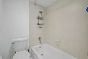 7575 Katy Fwy, Houston, TX 77024 - Photo 44