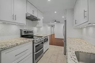 7575 Katy Fwy, Houston, TX 77024 - Photo 26