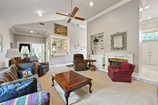 300 Chimney Hill Dr, College Station, TX 77840 - Photo 6