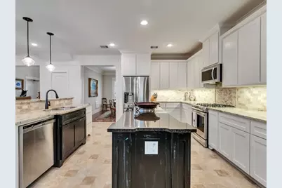 9 Robin Trail, Conroe, TX 77304 - Photo 10