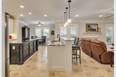 9 Robin Trail, Conroe, TX 77304 - Photo 8