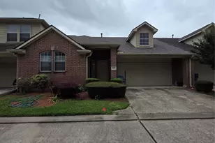 1606 Village Townhome Dr, Pasadena, TX 77504 - Photo 1