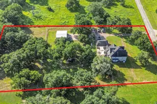 1314 Remington Ct, Angleton, TX 77515 - Photo 6