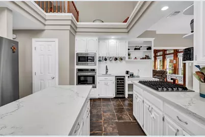 1314 Remington Court, Angleton, TX 77515 - Photo 8
