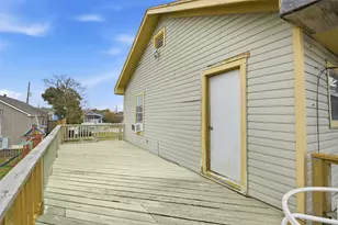 4218 Ave S, Galveston, TX 77550 - Photo 28