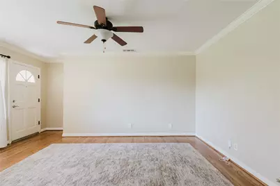 5210 De Lange Lane, Houston, TX 77092 - Photo 10
