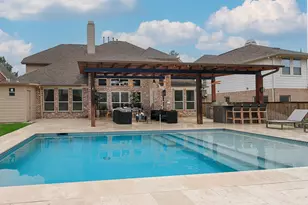 18 Shallowford, The Woodlands, TX 77375 - Photo 2