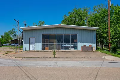 912 W Alligator Street, Caldwell, TX 77836 - Photo 1