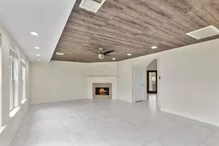 16111 Marcelia Dr, Houston, TX 77049 - Photo 10