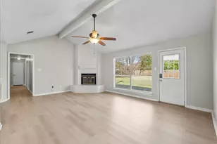 804 Buckingham Dr, Friendswood, TX 77546 - Photo 10