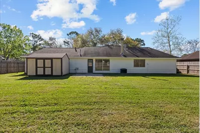 804 Buckingham Drive, Friendswood, TX 77546 - Photo 32