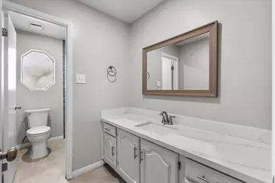 804 Buckingham Drive, Friendswood, TX 77546 - Photo 20