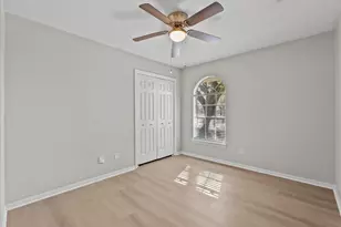 804 Buckingham Dr, Friendswood, TX 77546 - Photo 18