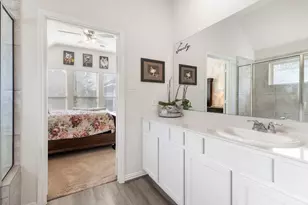 221 N Lynx Trail, Montgomery, TX 77316 - Photo 16