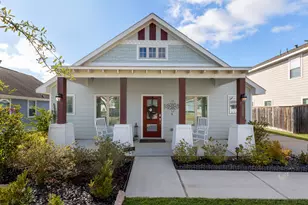 221 N Lynx Trail, Montgomery, TX 77316 - Photo 2