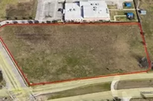 545 Fairmont Pkwy, Pasadena, TX 77504 - Photo 1