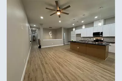 4921 Pederson Street #A, Houston, TX 77033 - Photo 4