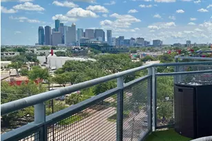3311 Yupon St, Houston, TX 77006 - Photo 2