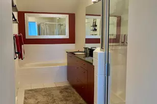 3311 Yupon St, Houston, TX 77006 - Photo 18