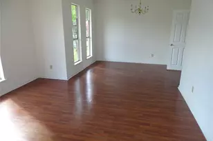 18906 Woodridge Dr, Conroe, TX 77302 - Photo 10