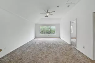 13401 Lamplight Village Ave, Austin, TX 78727 - Photo 18