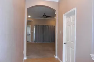 8012 Fountain St, Houston, TX 77051 - Photo 2