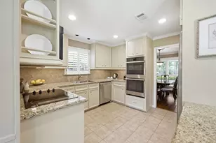 8307 Creekstone Cir, Houston, TX 77055 - Photo 8