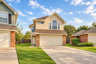 8202 Prairie Wind Ln, Houston, TX 77040 - Photo 2