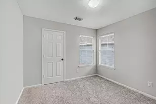 8202 Prairie Wind Ln, Houston, TX 77040 - Photo 18