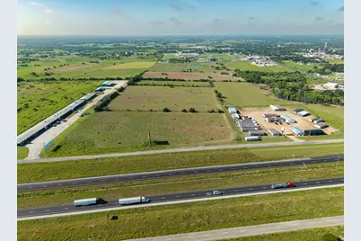801 Huser Boulevard, Schulenburg, TX 78956 - Photo 1