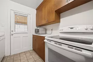 609 Cortlandt St, Houston, TX 77007 - Photo 12