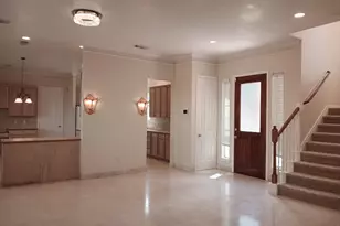 9230 Rouge Cir, Houston, TX 77063 - Photo 4