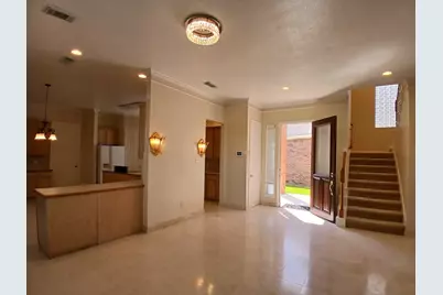 9230 Rouge Circle, Houston, TX 77063 - Photo 2