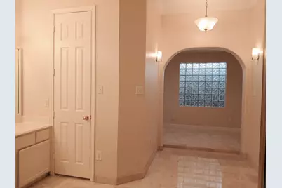 9230 Rouge Circle, Houston, TX 77063 - Photo 6