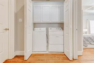 319 W 10th St, Houston, TX 77008 - Photo 48